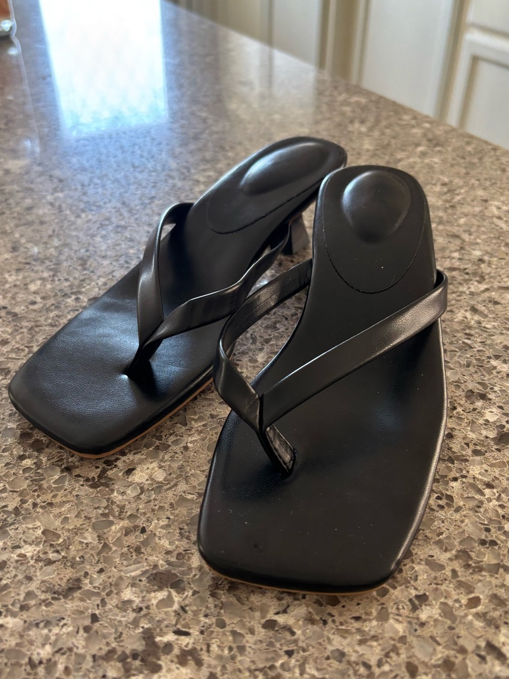 Minimalist Black Square-Toe Thong Mules